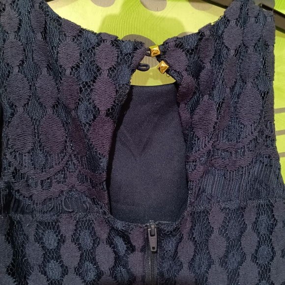 Dress - Picture 3 of 3